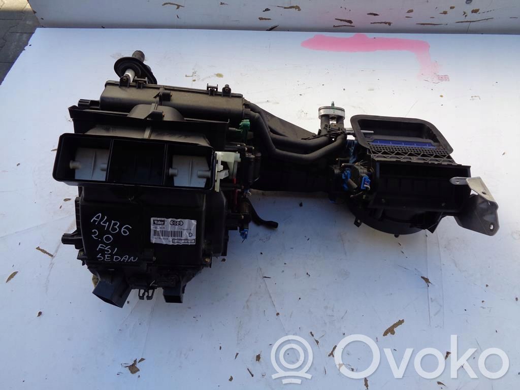 Audi A4 S4 B6 8E 8H Bloc de chauffage complet 