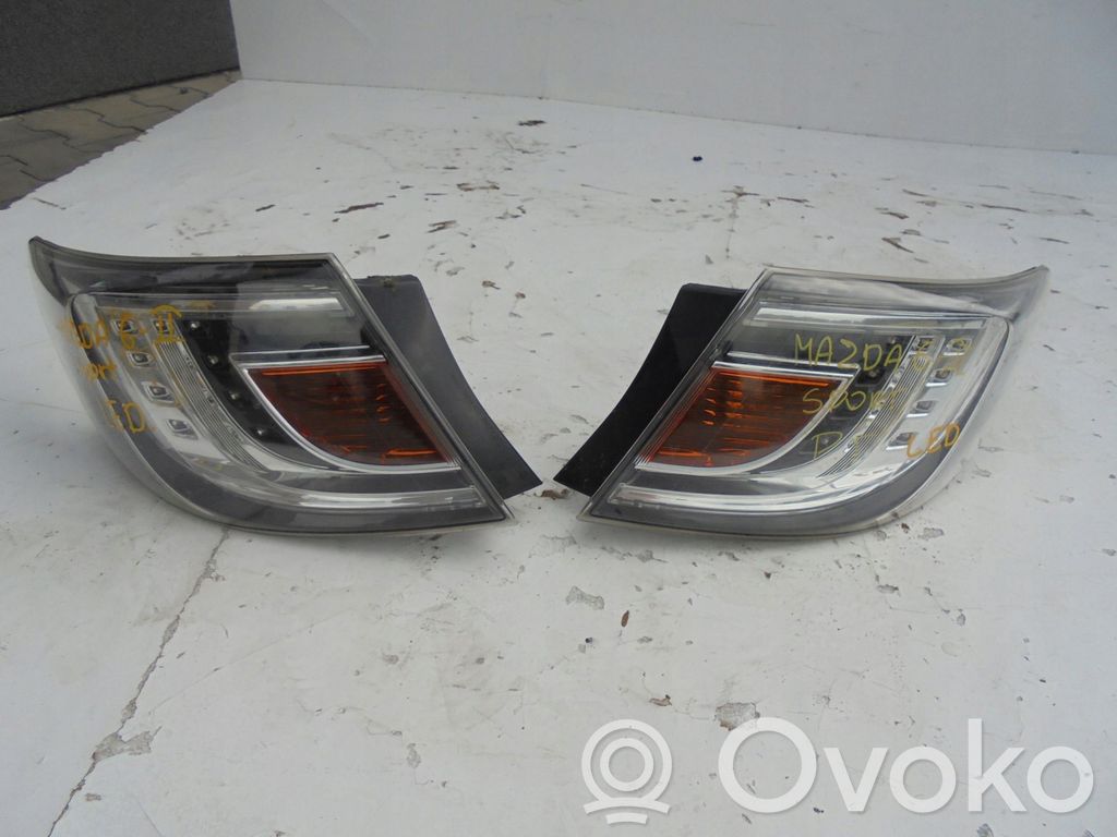 Rear/tail lights set