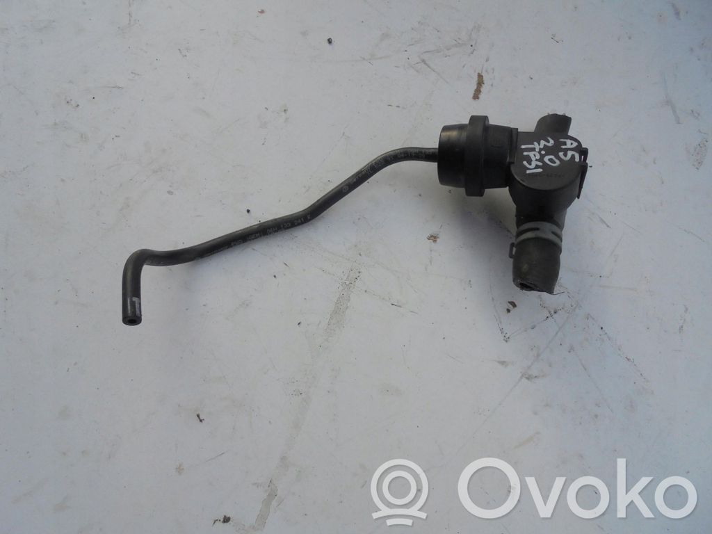 Audi A5 8T 8F ABS-pumpun kiinnike 