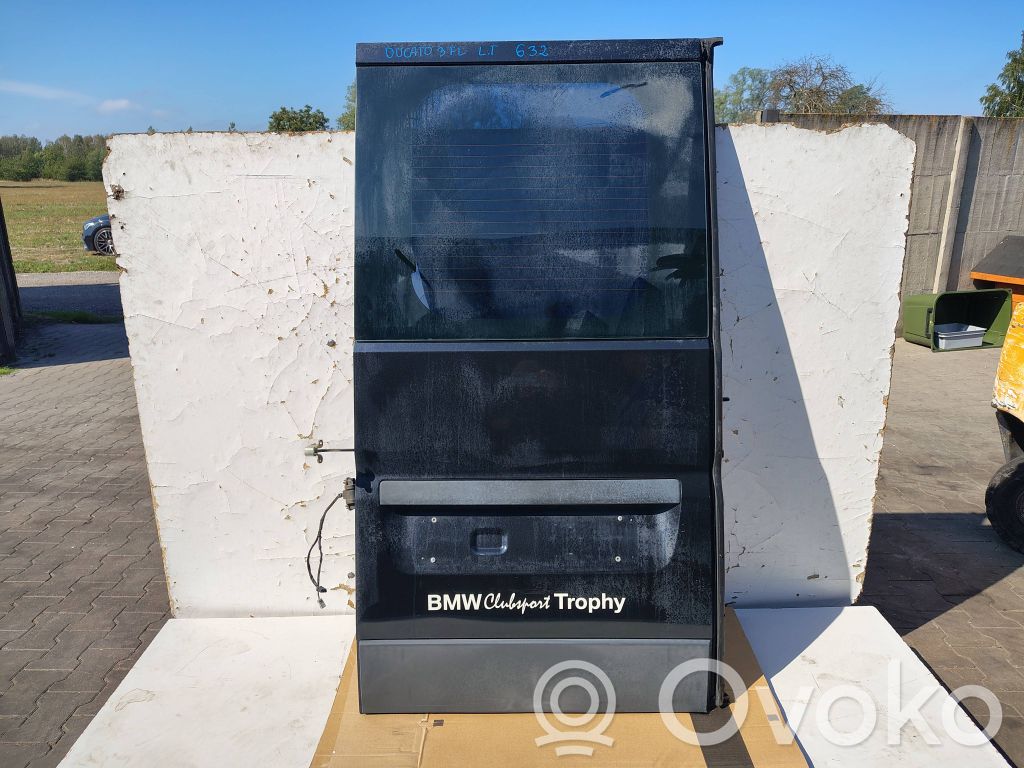 Back/rear loading door