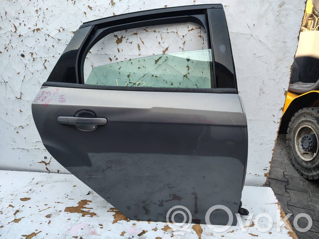Rear door
