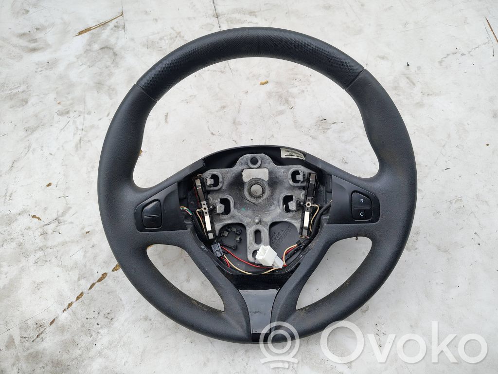 Renault Clio IV Ohjauspyörä 
