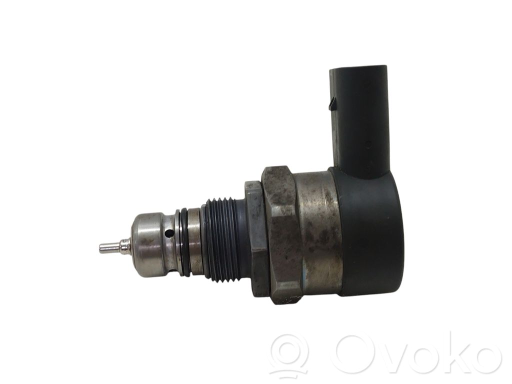 Kraftstoffdrucksensor   0281002949,17206042