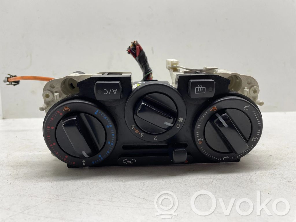 Nissan Note (E11) Climate control unit 
