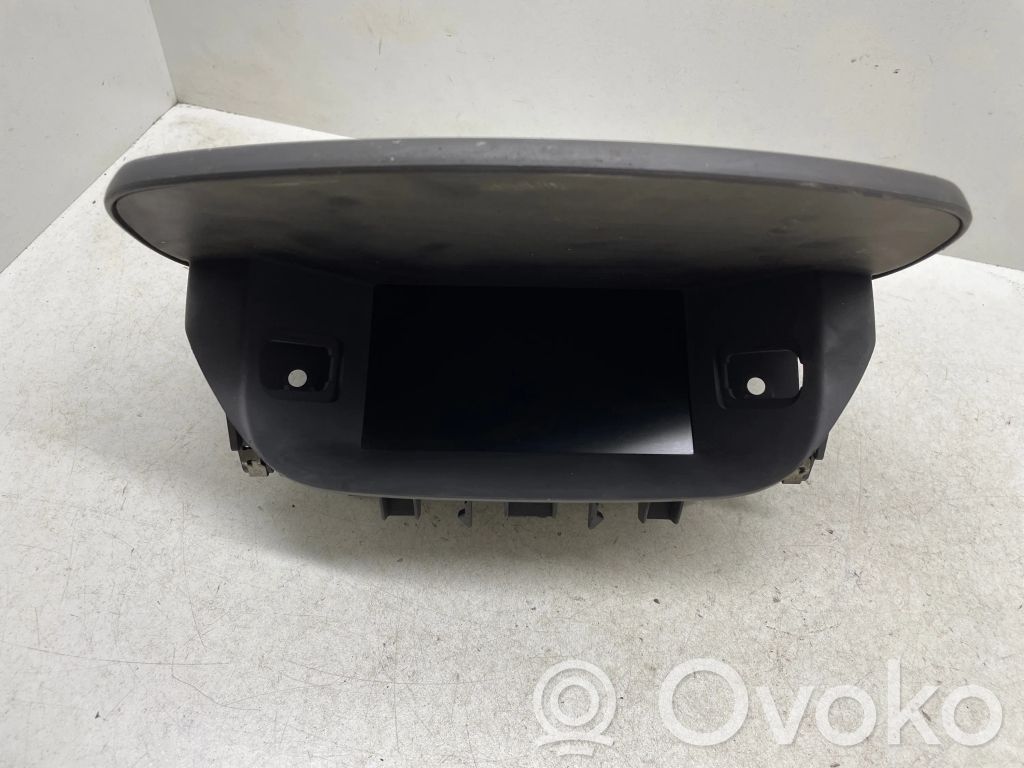 Renault Laguna II Radio/CD/DVD/GPS head unit 