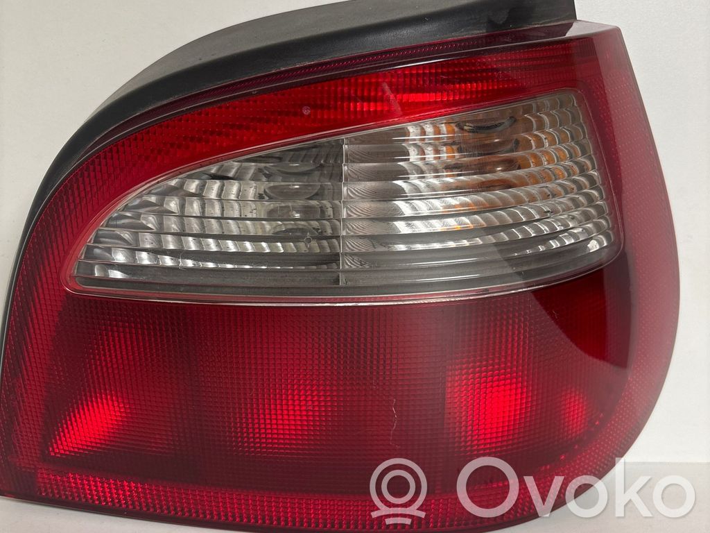 Renault Megane I Lampa tylna 