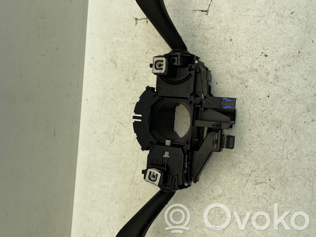 Volkswagen Golf Plus Wiper turn signal indicator stalk/switch 