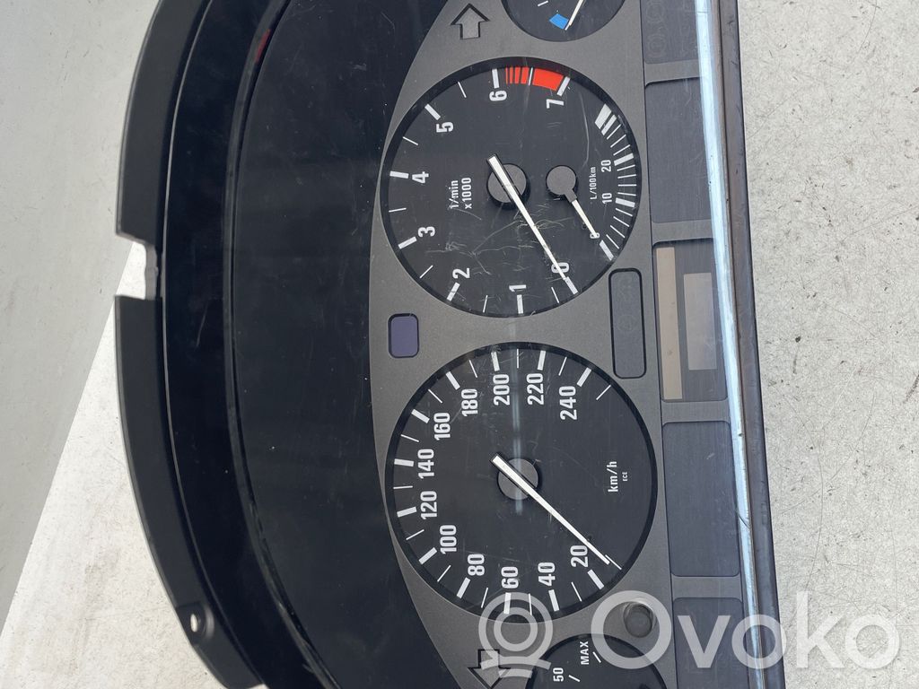 BMW 5 E39 Speedometer (instrument cluster) 