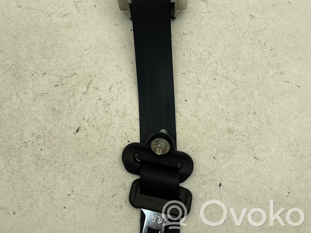 Mazda 2 Cinturón trasero 