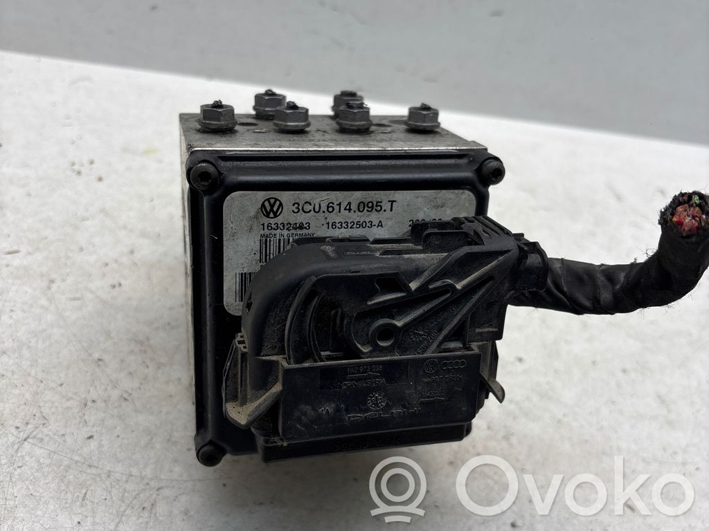 Volkswagen PASSAT B6 ABS Pump 