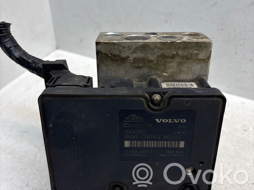 Volvo V70 ABS bloks 