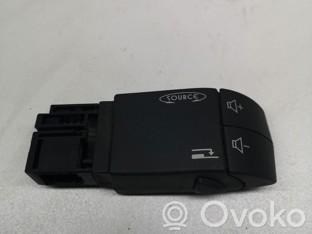 Renault Trafic II (X83) Interruptor de control multifunción 