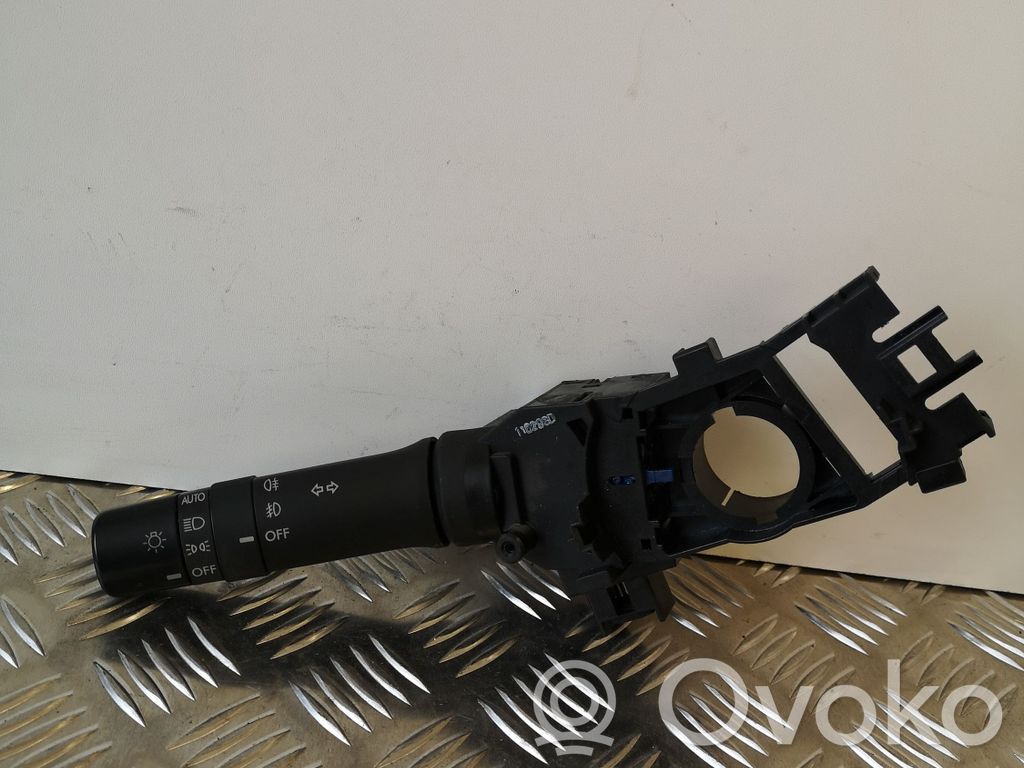 Subaru Outback Indicator stalk 