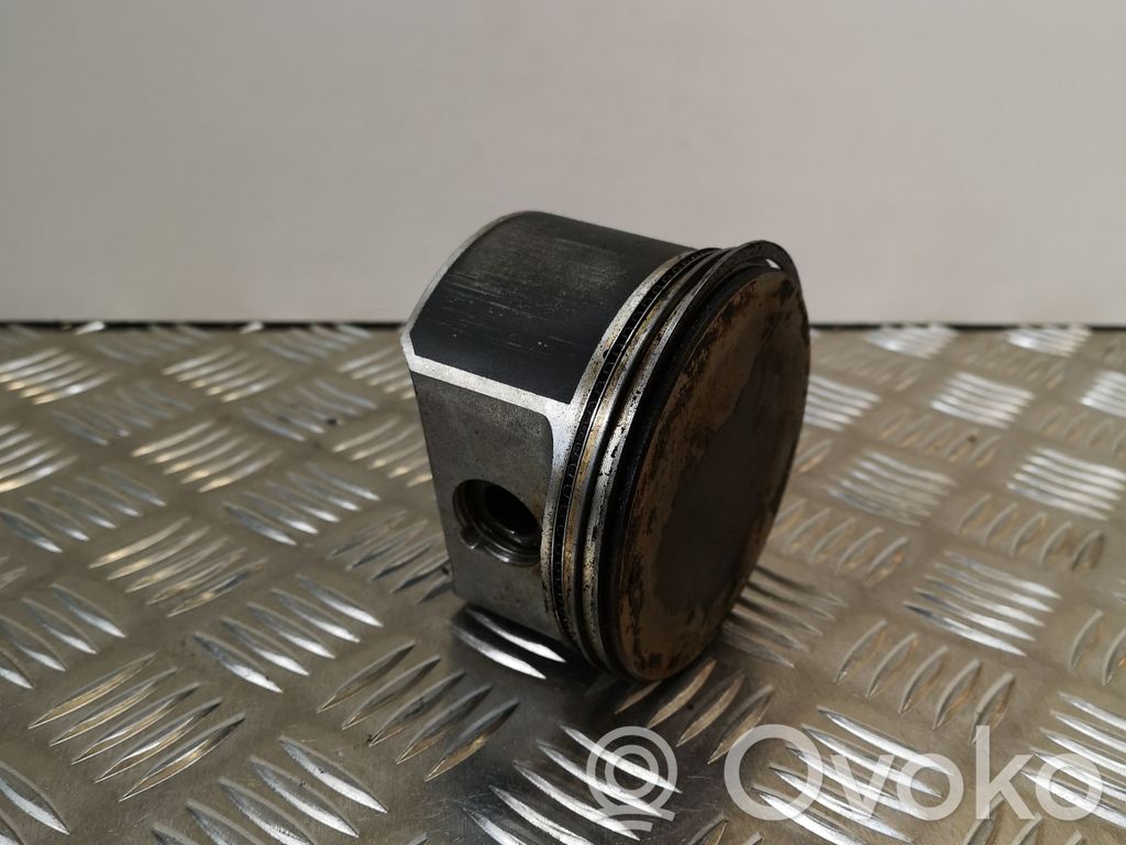 Chrysler 300 - 300C Piston 