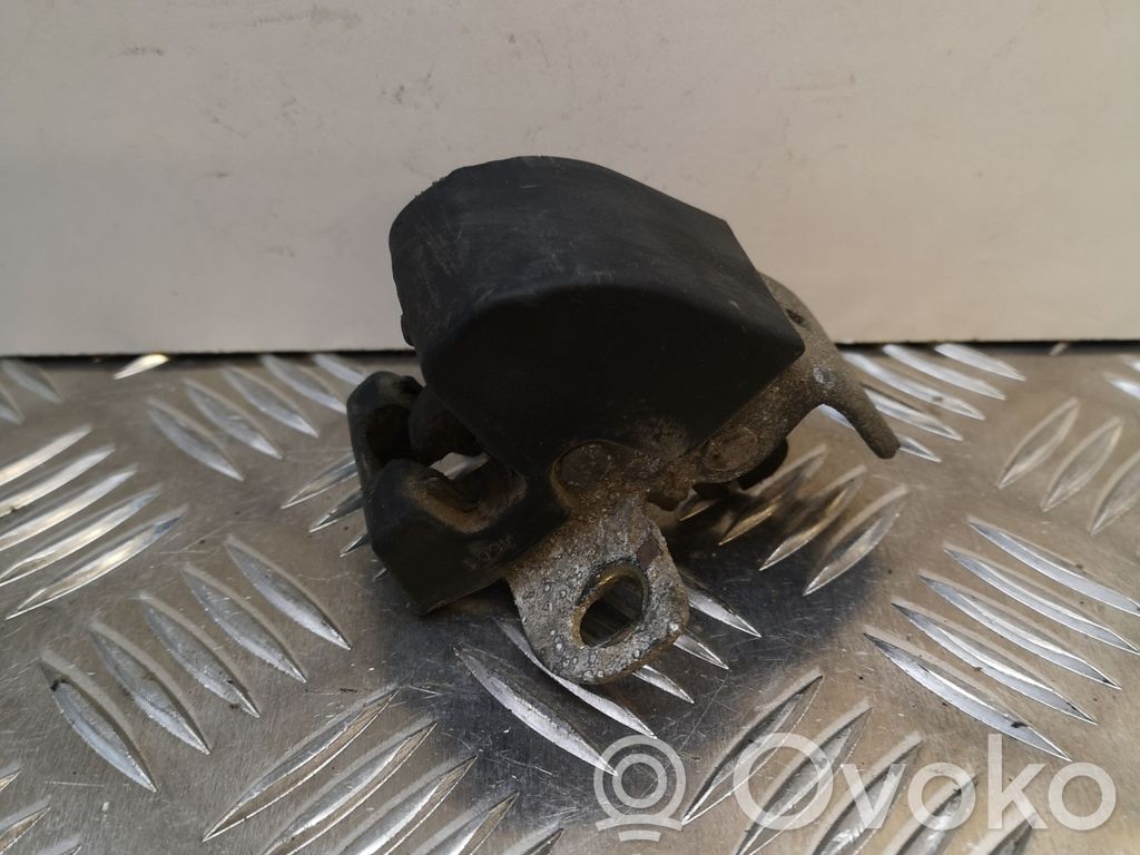 Loading door lock   352439E