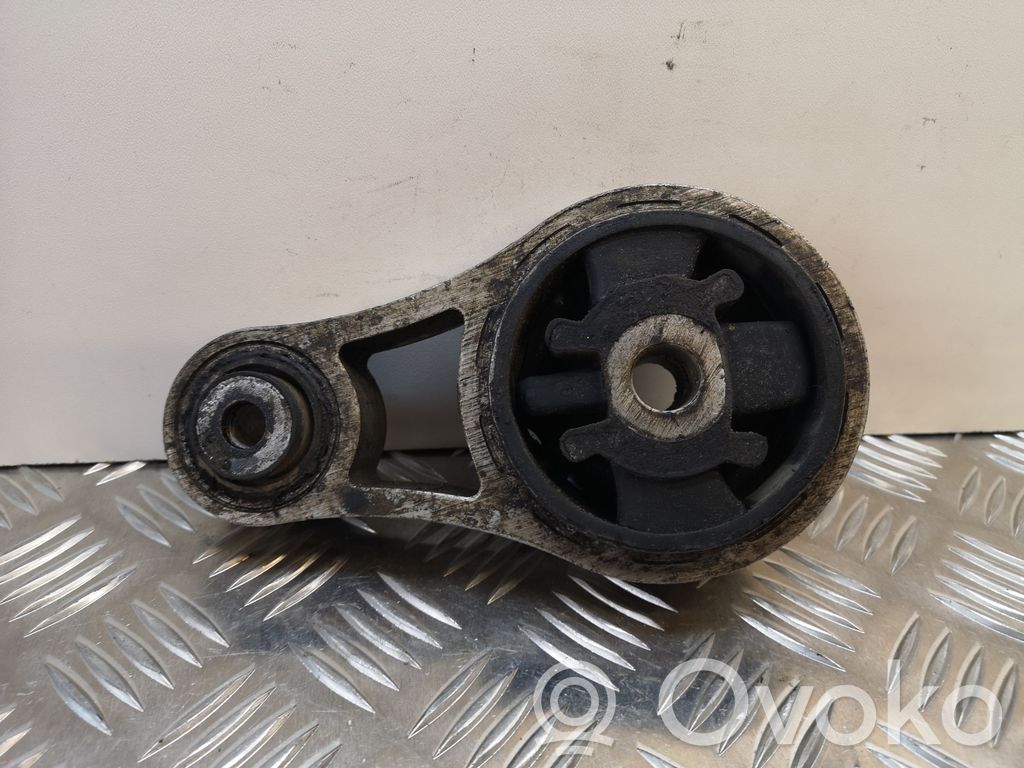 Engine mount bracket