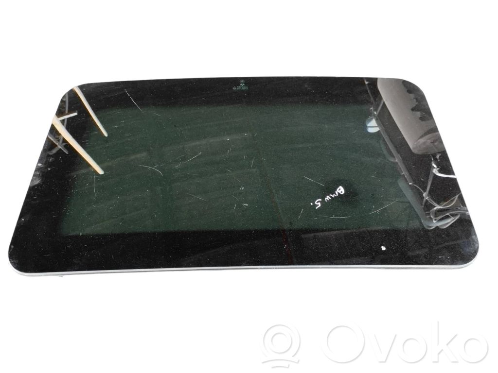 BMW 5 E39 Lūkas stikls 