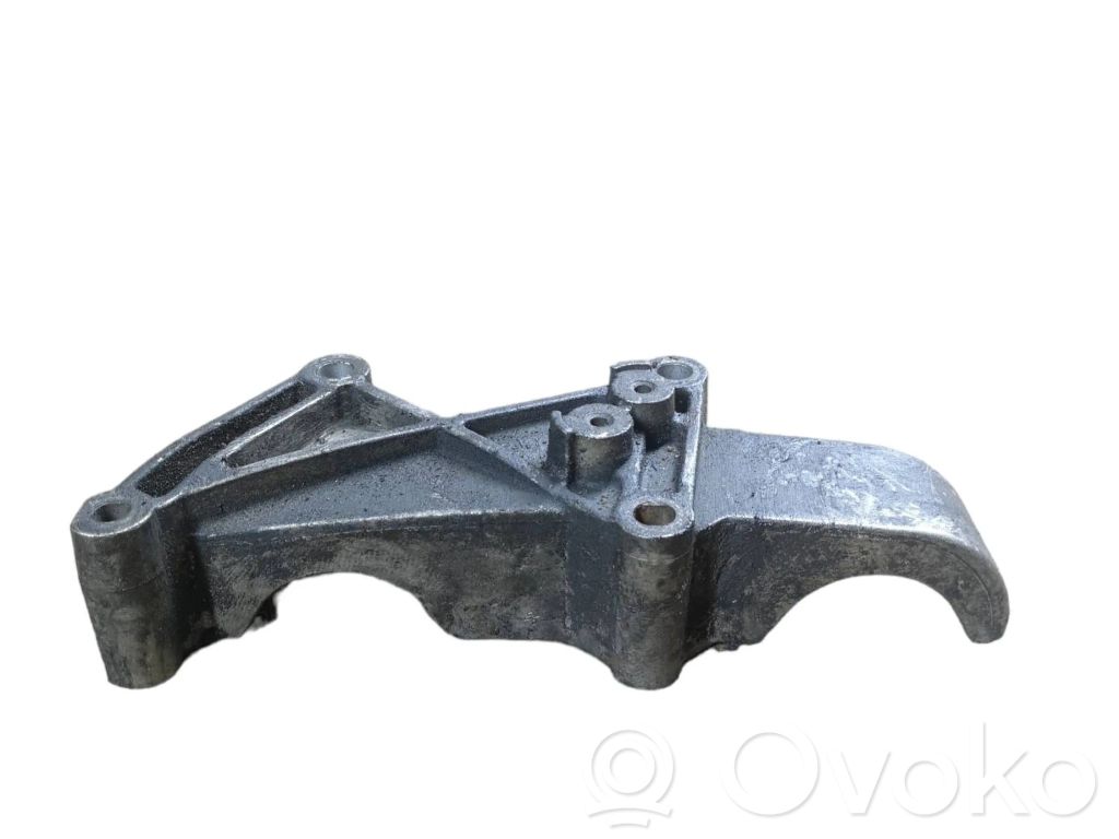 Renault Master II Engine mounting bracket 