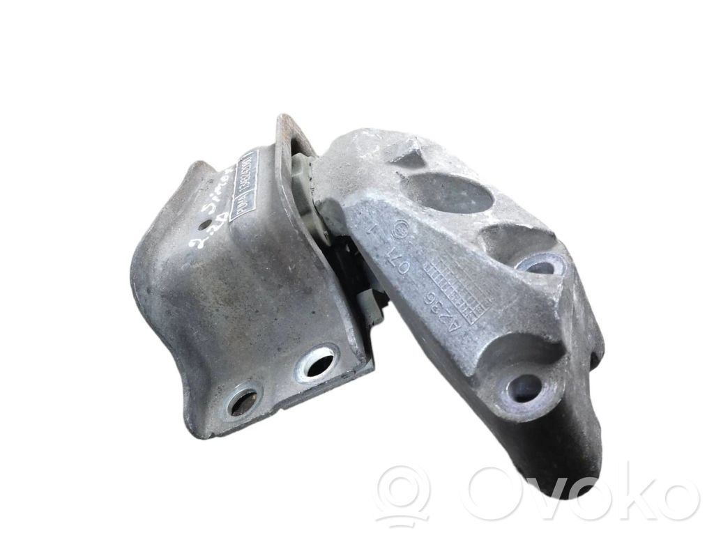 Engine mounting bracket   A2360711,1343242080