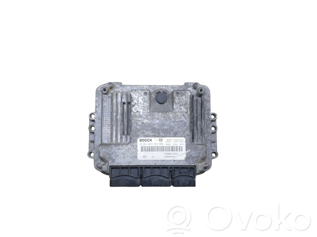 Renault Trafic II (X83) Calculateur moteur ECU 