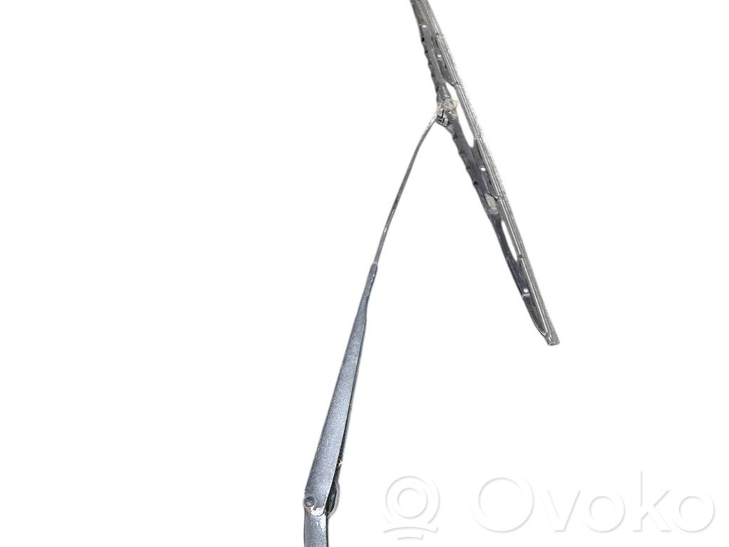 Renault Master III Front wiper blade arm 