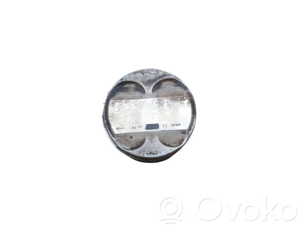 Jeep Grand Cherokee Piston 