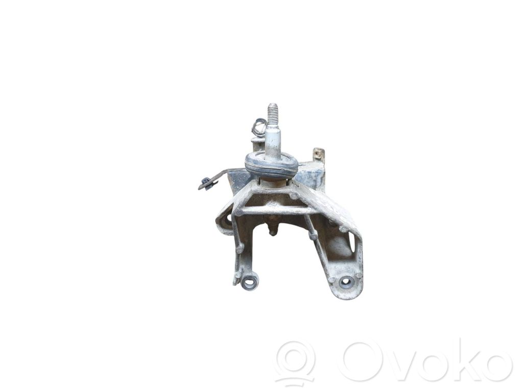 Renault Master II Gearbox mounting bracket 