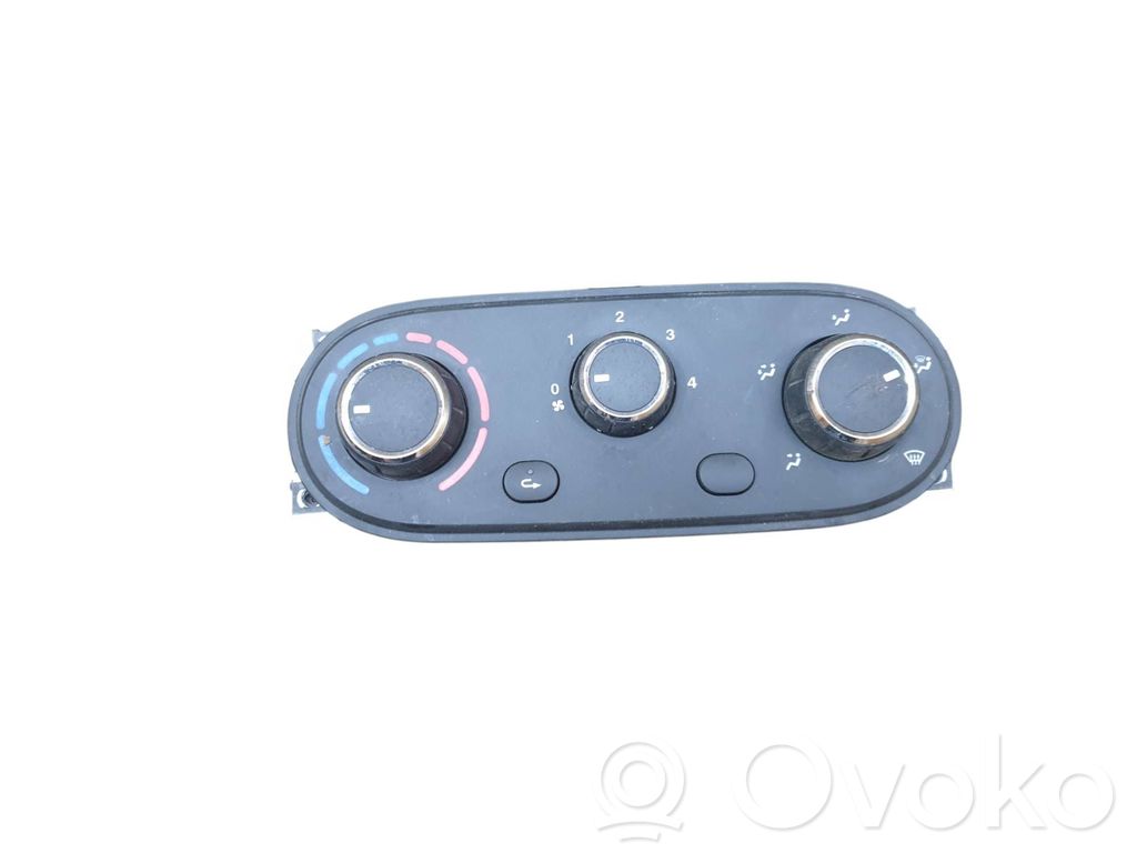 Iveco Daily 6th gen Climate control unit 