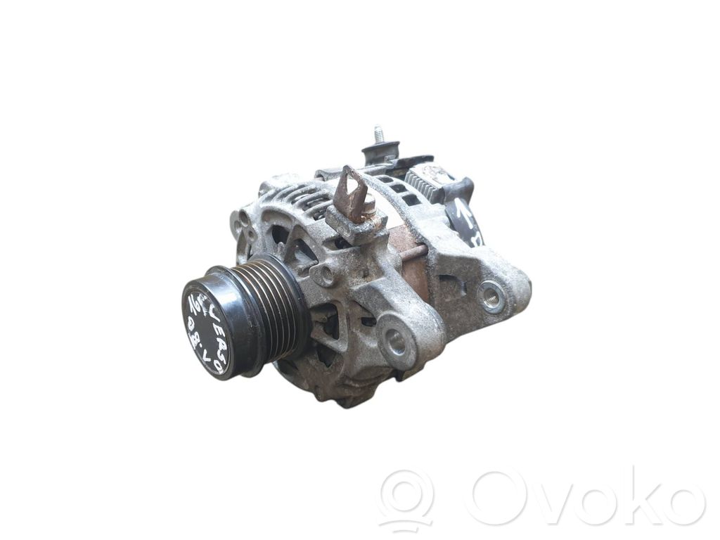 Toyota Verso Генератор 