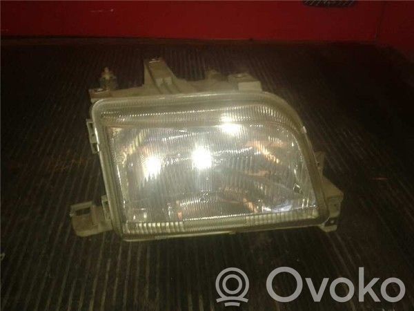 Renault Clio I Headlight/headlamp 