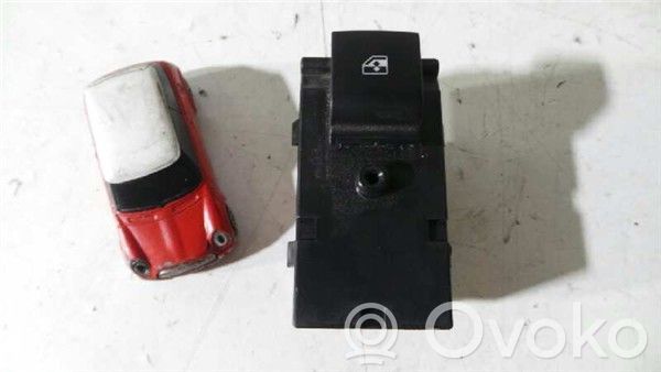 Chevrolet Cruze Interruptor del elevalunas eléctrico 
