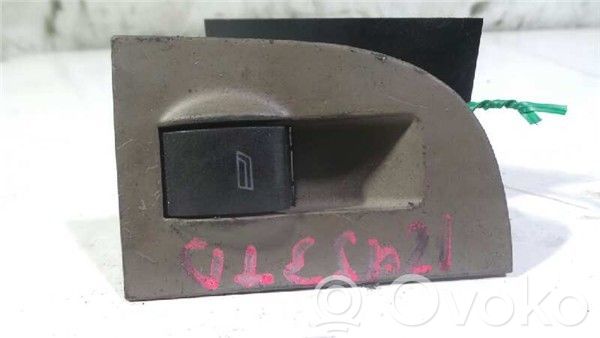 Audi A6 S6 C5 4B Electric window control switch 