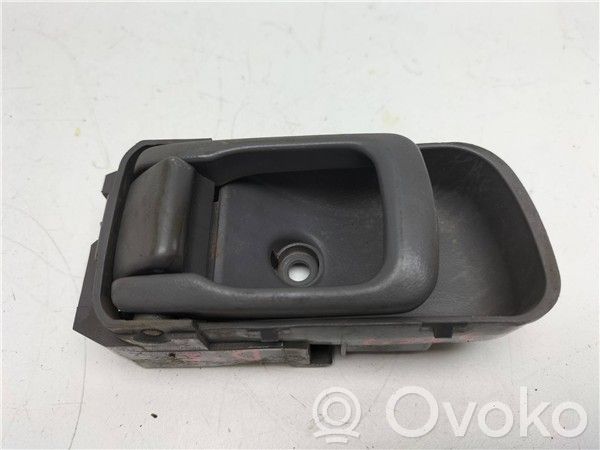 Nissan King Cab, Navara Manecilla interna puerta delantera 