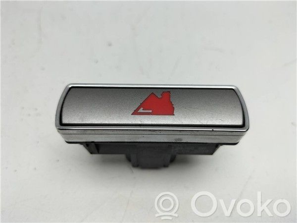 Ford Mondeo MK IV Hätävilkkujen kytkin 