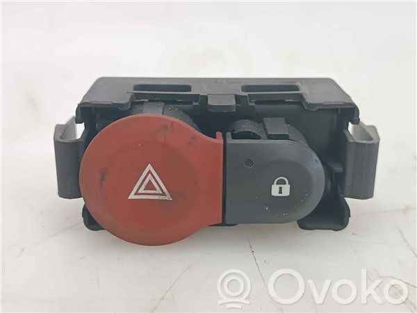 Renault Clio III Hazard light switch 