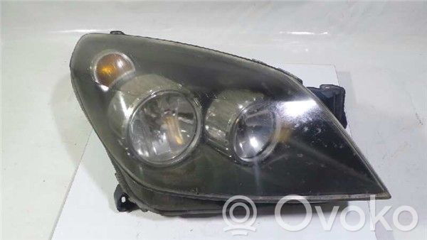Opel Astra H Priekšējais lukturis 