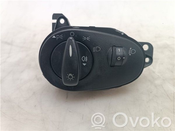 Ford Focus Light switch 