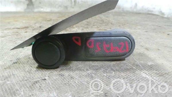 Peugeot 309 Front door interior handle 