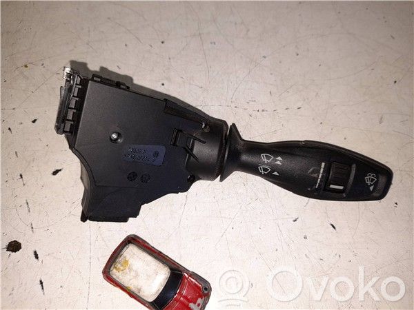 Interruptor del limpiaparabrisas   SFJB,8A6T17A553AC