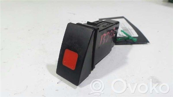 Hyundai Matrix Botón interruptor de luz de peligro 