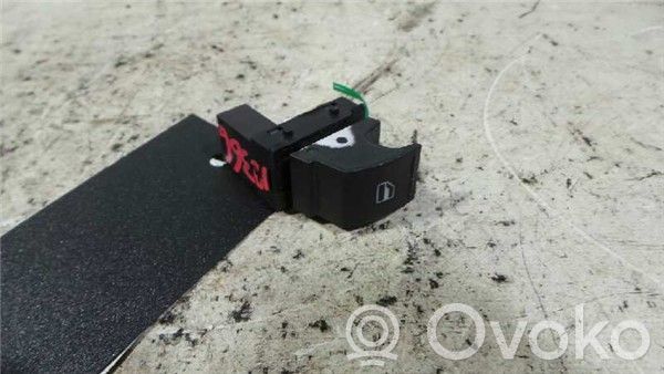 Volkswagen Golf V Electric window control switch 
