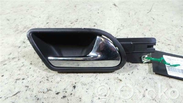 Volkswagen Golf V Front door interior handle 