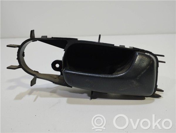 Daewoo Lacetti Manecilla interna puerta trasera 