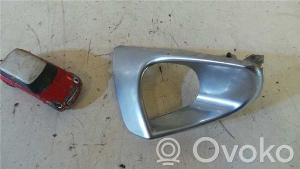 Nissan Primera Manecilla interna puerta delantera 