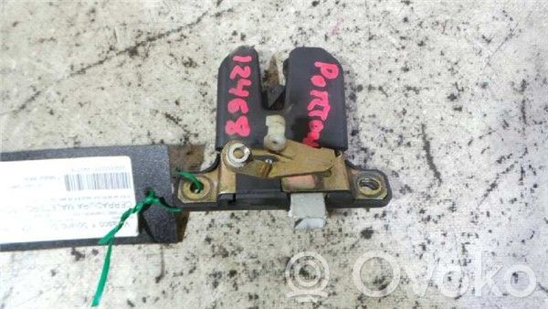 Audi A6 S6 C4 4A Tailgate/trunk/boot lock/catch/latch 