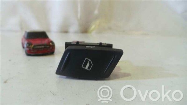 Skoda Octavia Mk2 (1Z) Interruptor del elevalunas eléctrico 
