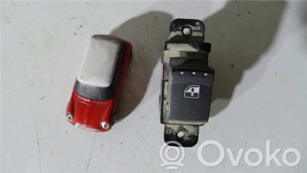 SsangYong Kyron Electric window control switch 