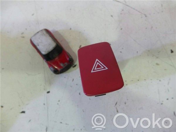 Hyundai Tucson JM Hazard light switch 