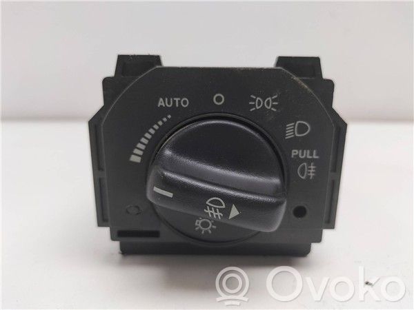Lukturu slēdzis   FB,XR8311654AC