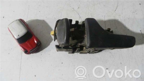 Nissan Terrano Etuoven sisäkahva 
